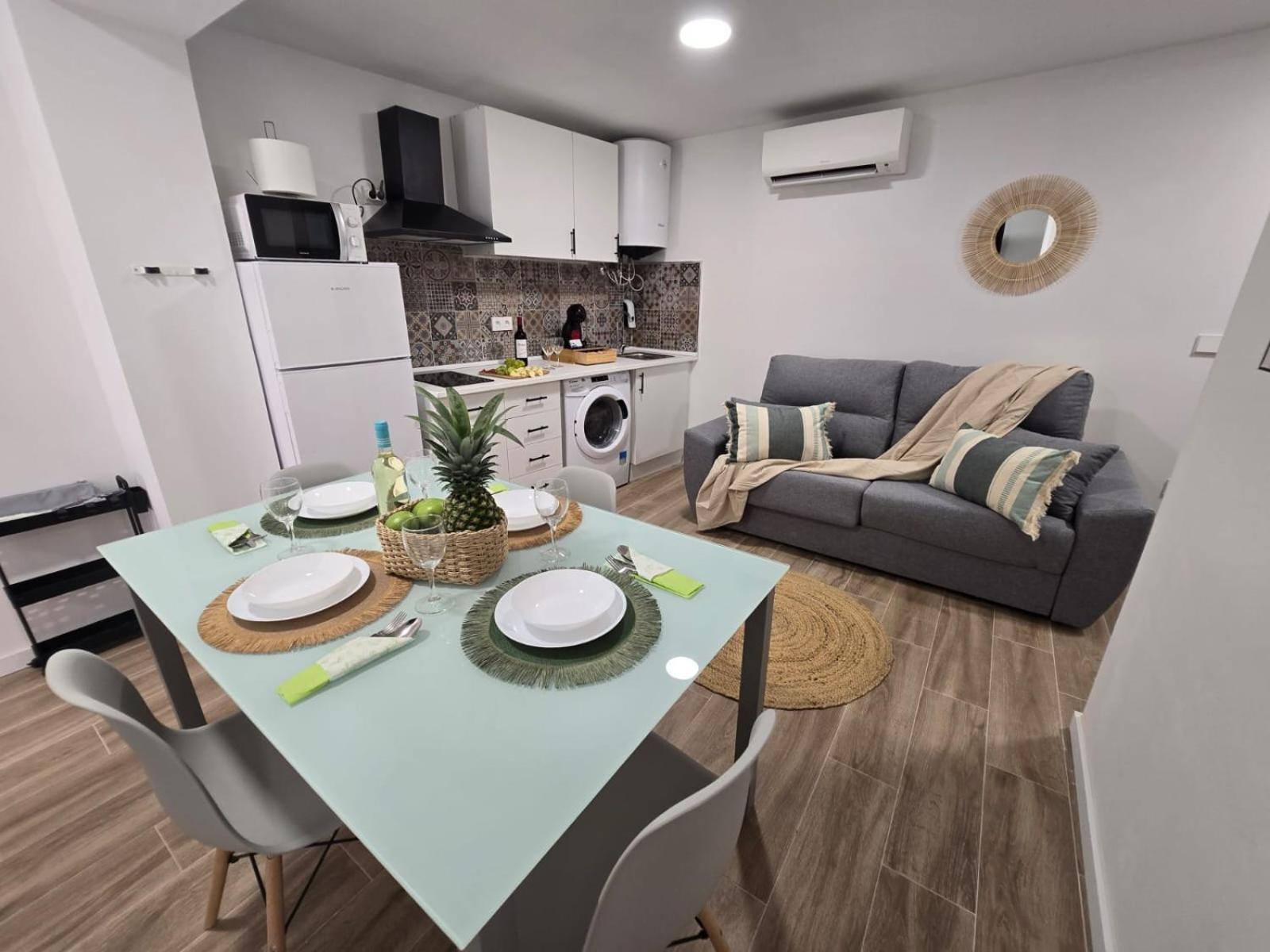 Suites Alameda Centro Levante Бенидорм Экстерьер фото